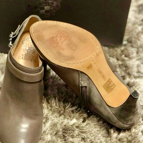 Vince Camuto  Grey Ankle Boots - Picture 2 of 2